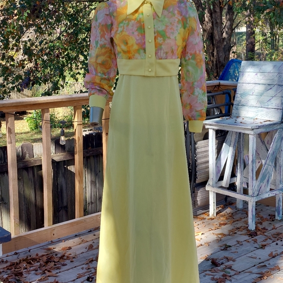 None Dresses & Skirts - 70s Handmade Maxi Dress Yellow Keyhole Back Floral Sheer Collared Top Size 3